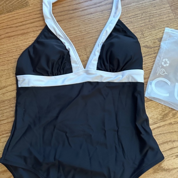 Cupshe nwt size m 12$ - Picture 6 of 7